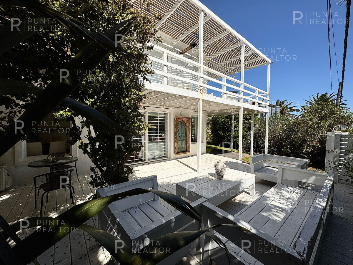 Casa ID.1367 - Casa alquiler, 4 dormitorios, pileta, La Barra, Uruguay, FEBRERO, CARNAVAL