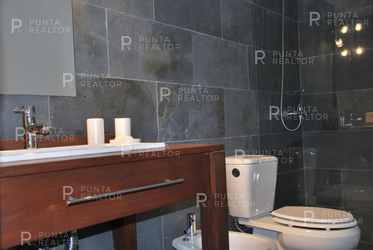 Casa ID.2155 - Casa venta 5 dormitorios, pileta, El Chorro, Manantiales, Uruguay