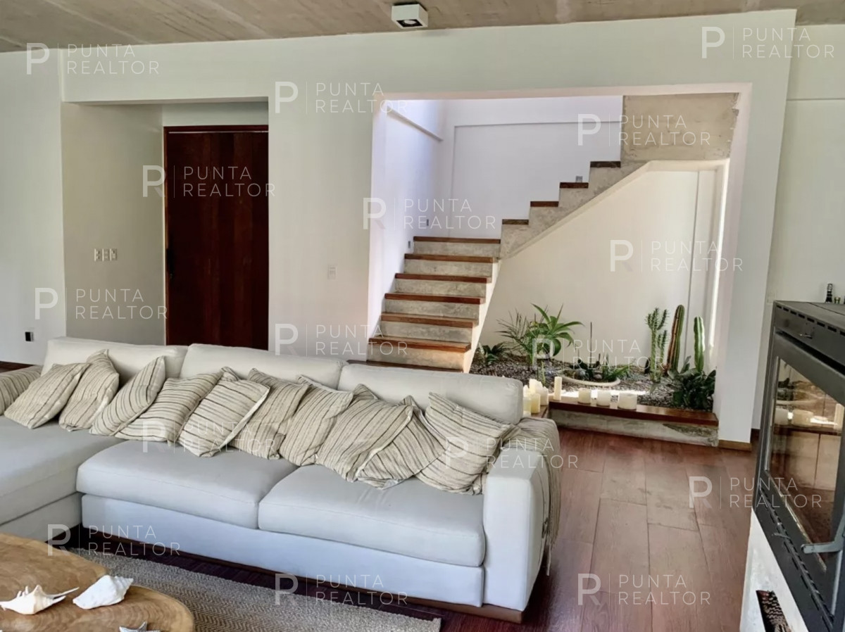 Casa ID.1773 - Venta casa 4 dormitorios La Barra, Uruguay 
