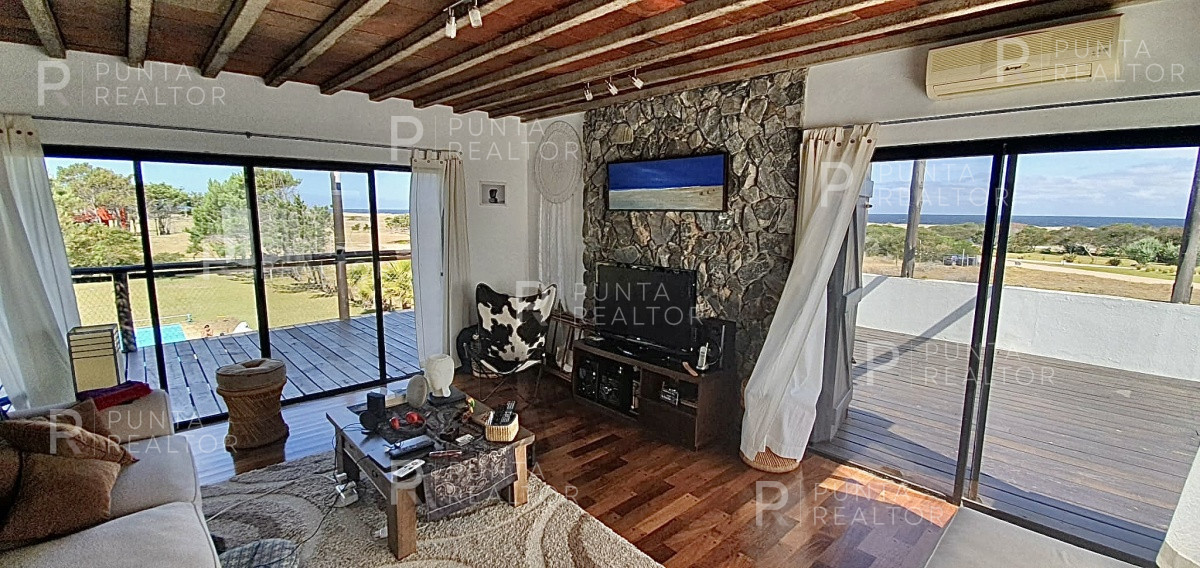 Casa ID.1318 - Casa Venta 4 dormitorios, Pileta, Arenas de José Ignacio, José Ignacio, Uruguay
