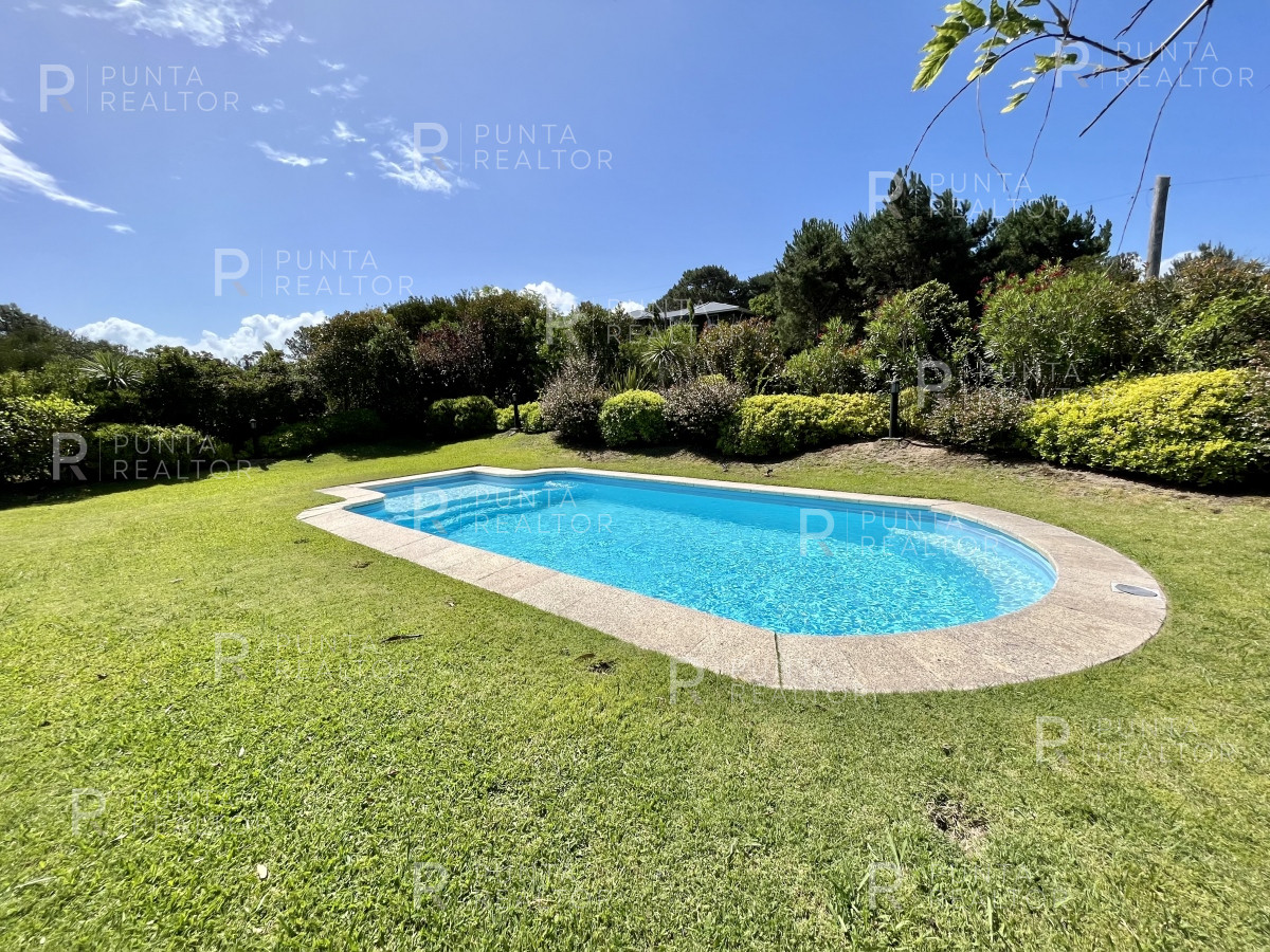 Casa ID.746 - Casa en alquiler 4 dormitorios, Pileta, La Barra, Uruguay 