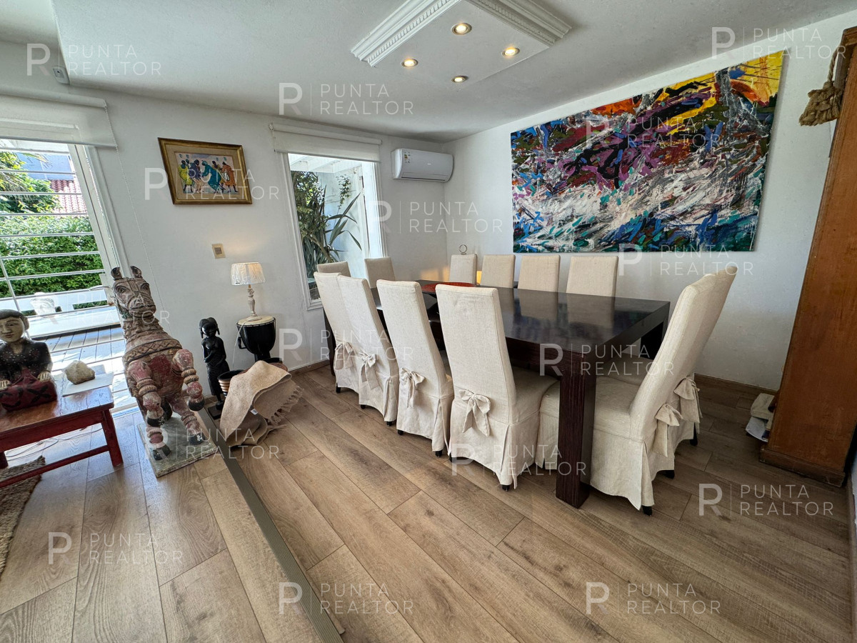 Casa ID.1367 - Casa alquiler, 4 dormitorios, pileta, La Barra, Uruguay, FEBRERO, CARNAVAL