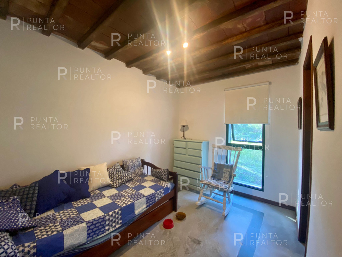 Casa ID.2055 - Casa Alquiler, 4 dormitorios, Pileta, Arenas de José Ignacio, Uruguay