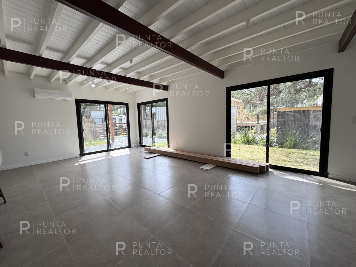 Casa ID.2011 - Casa venta, 3 dormitorios, El Tesoro, La Barra, Uruguay