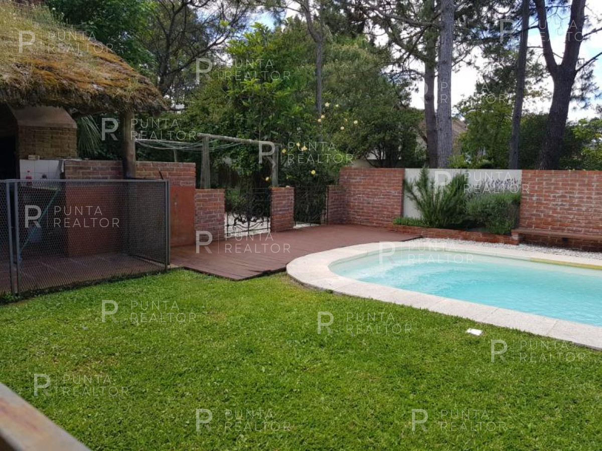 Casa ID.767 - Casa a la venta de 4 dormitorios en Pinares, Punta del Este, Uruguay 