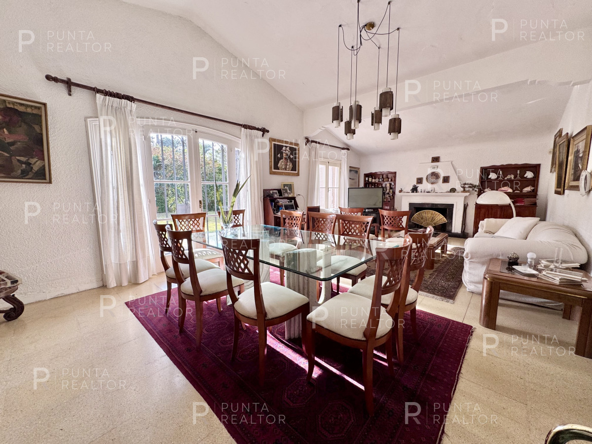 Casa ID.2339 - Casa Venta, 5 dormitorios, Punta del Este, Uruguay