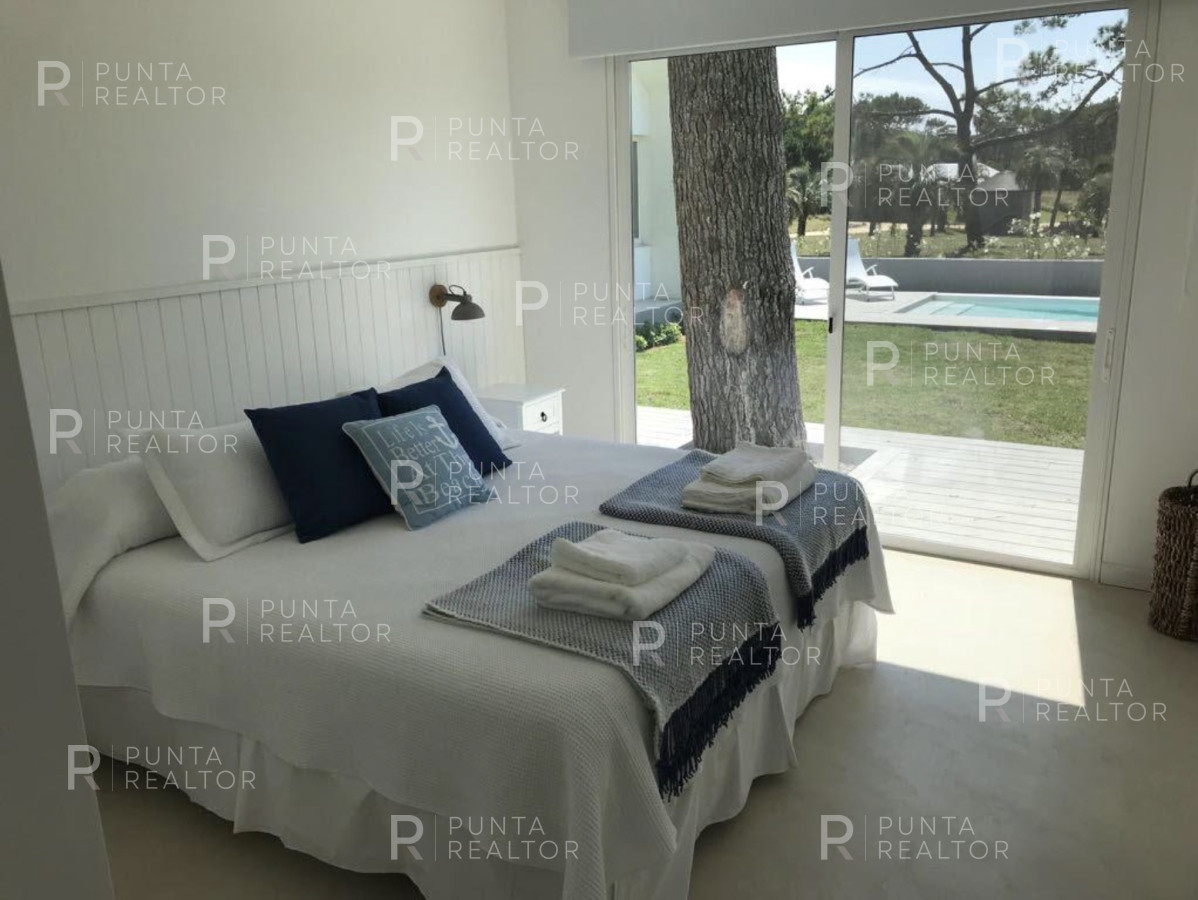 Casa ID.2154 - Casa alquiler Pinar del Faro 6 dormitorios, José Ignacio, Uruguay