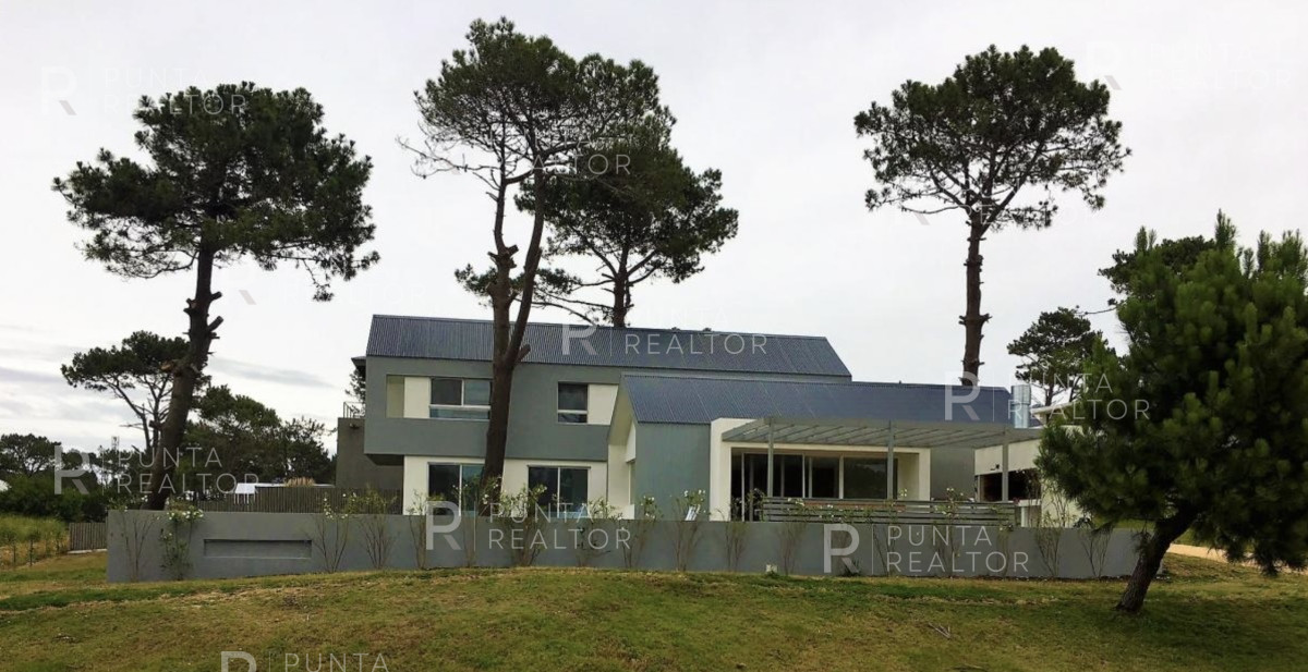 Casa ID.2154 - Casa alquiler Pinar del Faro 6 dormitorios, José Ignacio, Uruguay