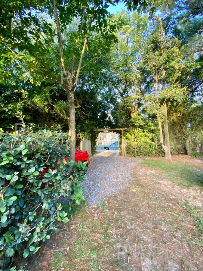 Casa ID.1956 - Casa en venta de 3 dormitorios en El Tesoro, La Barra, Uruguay 