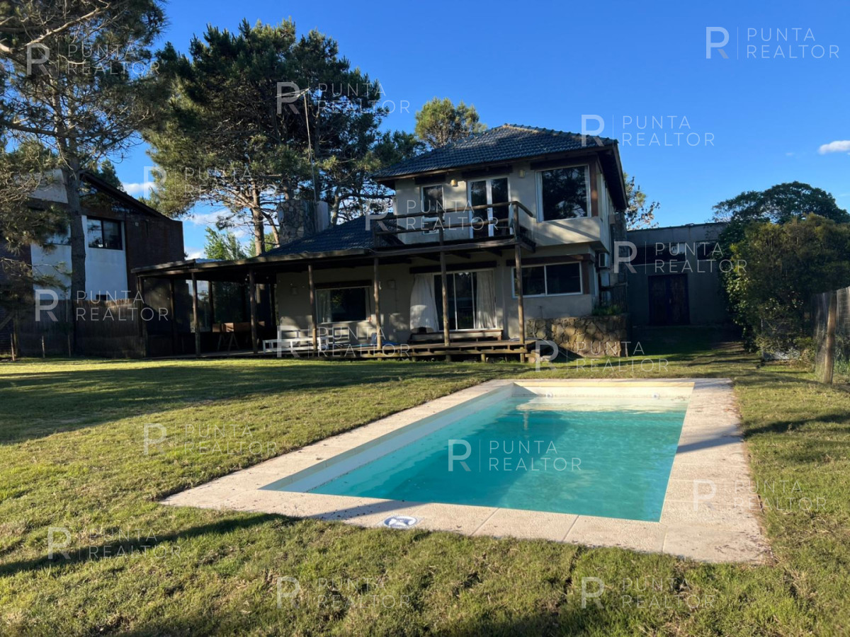 Casa ID.158 - Casa Alquiler, 4 Dormitorios, Pileta, Arenas de José Ignacio, José Ignacio, Uruguay