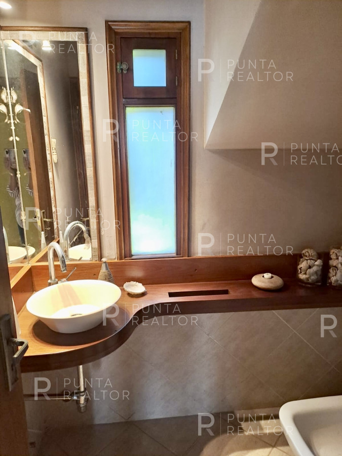 Casa ID.2298 - Casa Alquiler 4 dormitorios, Manantiales, Uruguay