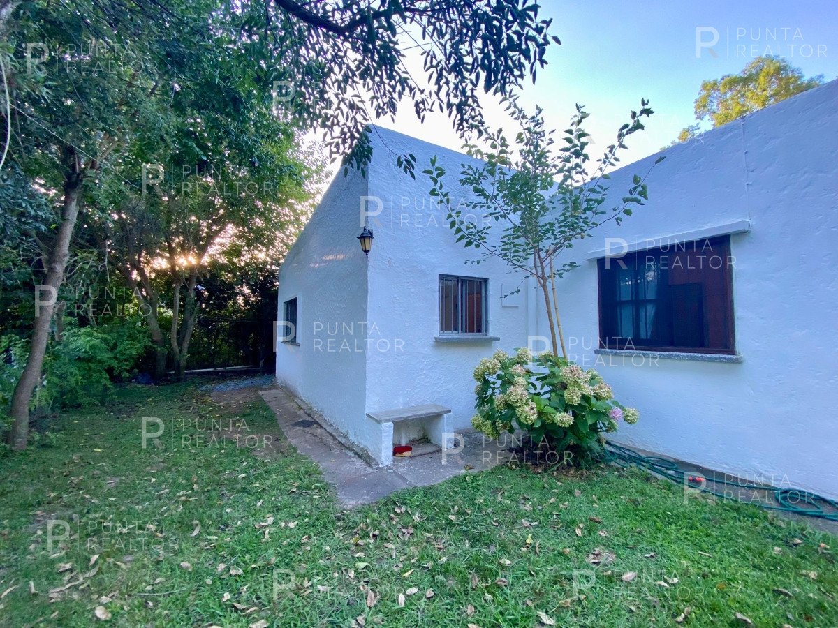 Casa ID.1956 - Casa en venta de 3 dormitorios en El Tesoro, La Barra, Uruguay 