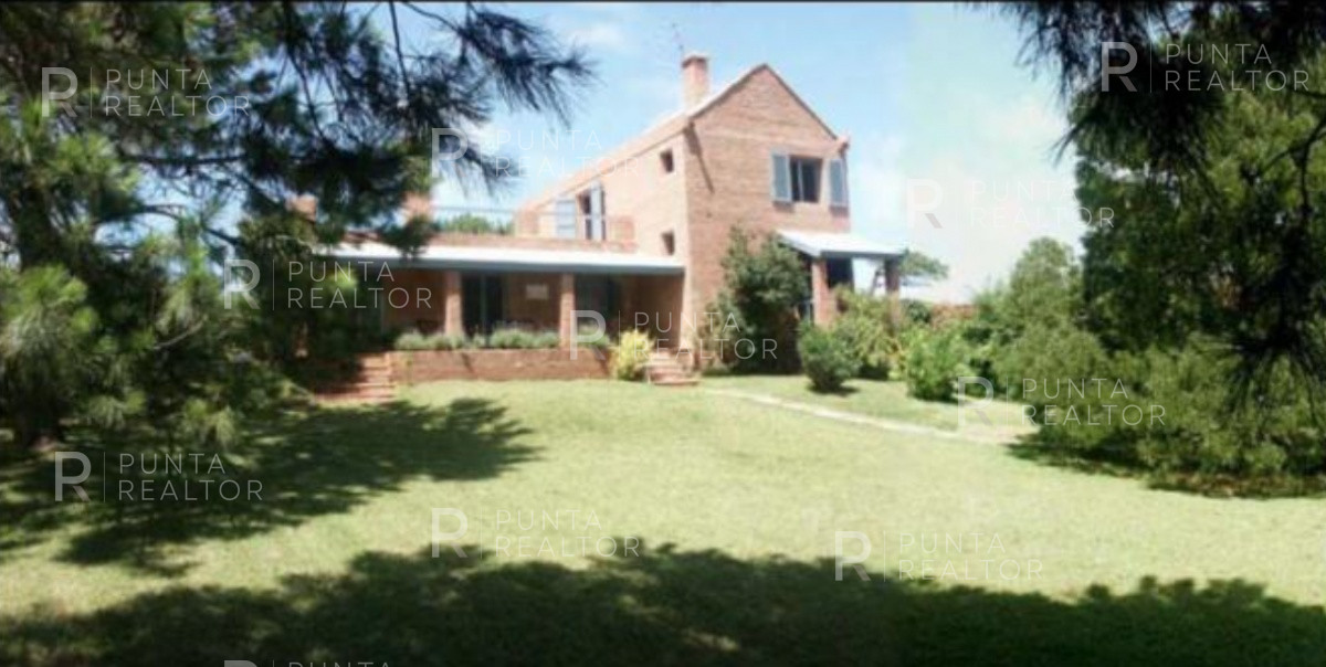 Casa ID.144 - Casa Venta, 4 dormitorios, La Barra, Uruguay