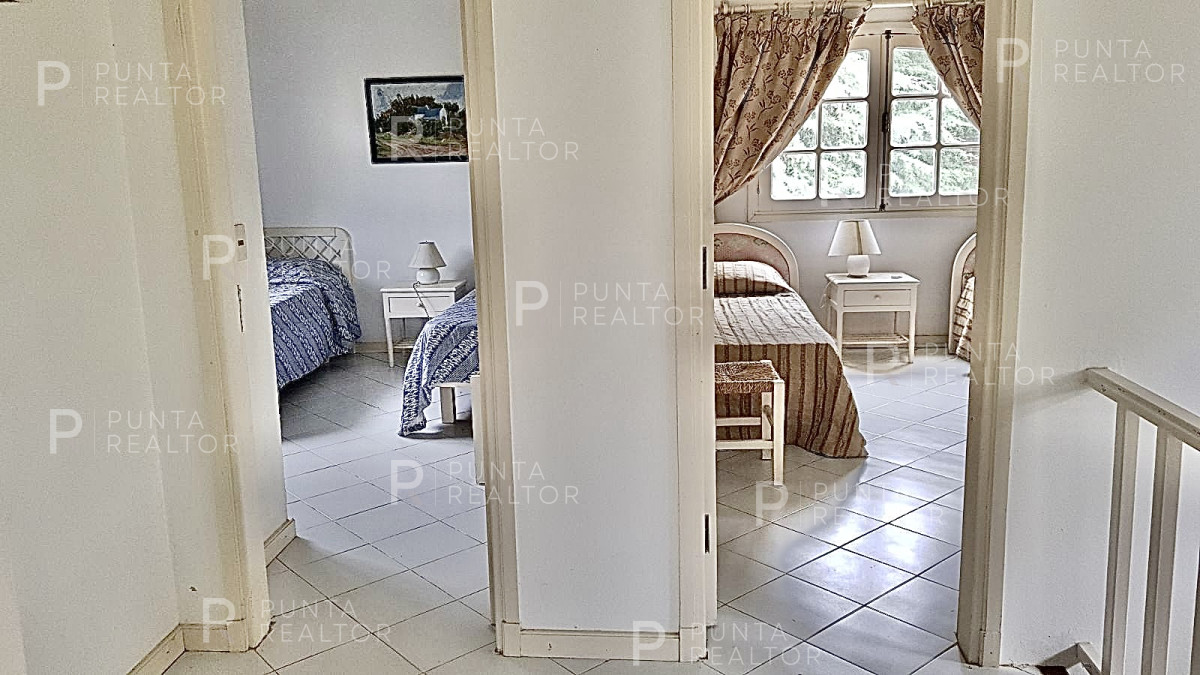 Casa ID.467 - Casa alquiler 5 dormitorios, La Barra, Uruguay