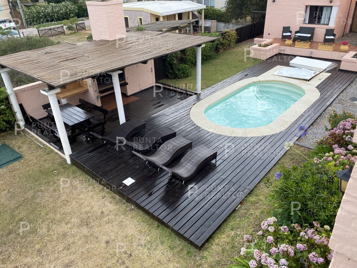 Casa ID.163 - Casa alquiler 4 dormitorios, pileta, Manantiales, Uruguay
