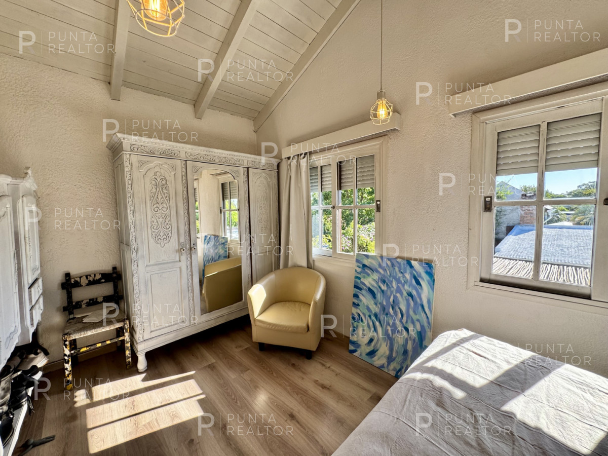 Casa ID.138 - Casa Venta 4 dormitorios, El Tesoro, La Barra, Uruguay