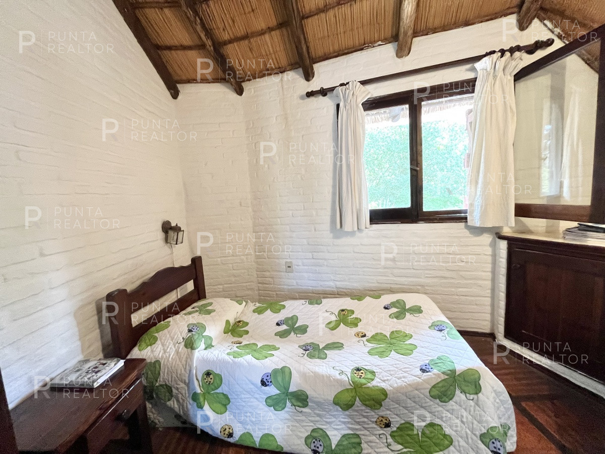 Casa ID.1213 - Casa venta 4 dormitorios, El Tesoro, La Barra, Uruguay