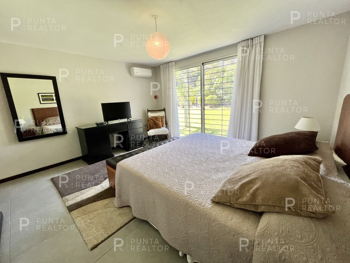 Casa ID.746 - Casa en alquiler 4 dormitorios, Pileta, La Barra, Uruguay 