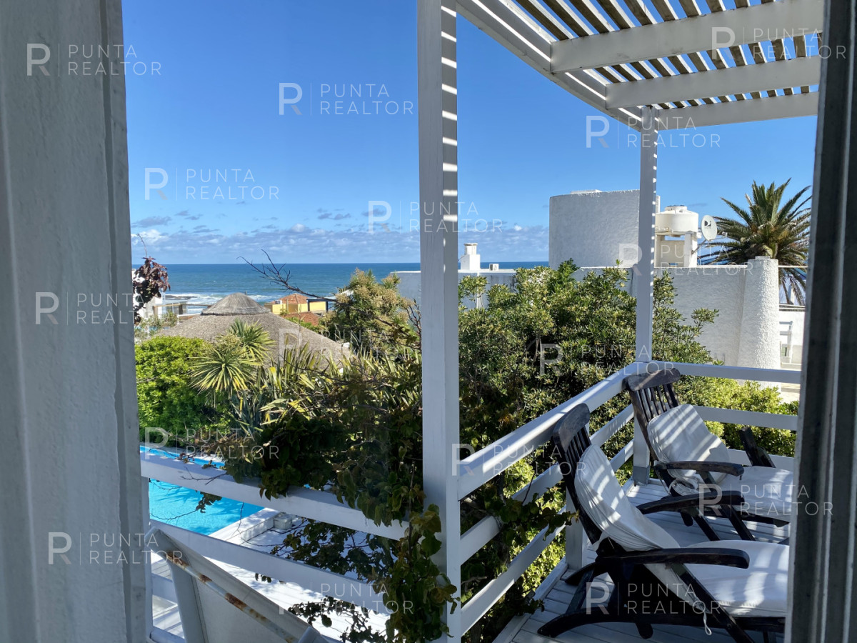 Casa ID.1941 - Casa Venta, 4 dormitorios, pileta, La Barra, Uruguay