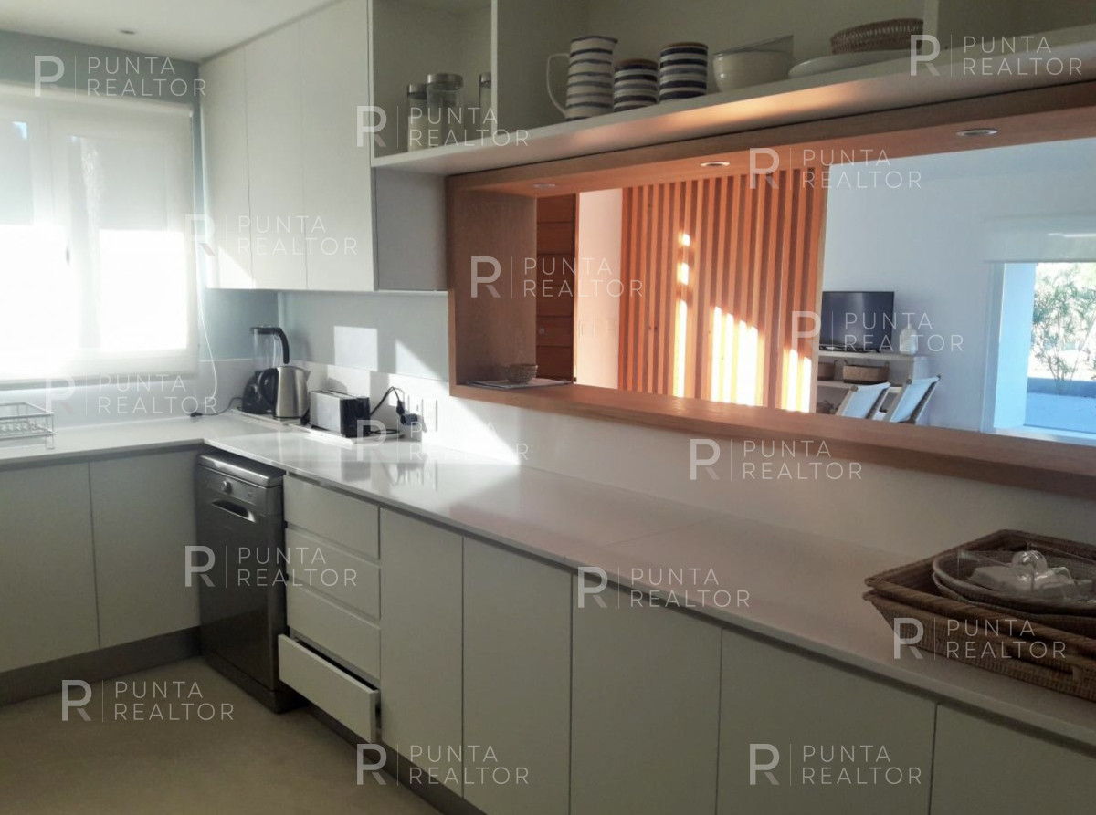 Casa ID.2154 - Casa alquiler Pinar del Faro 6 dormitorios, José Ignacio, Uruguay