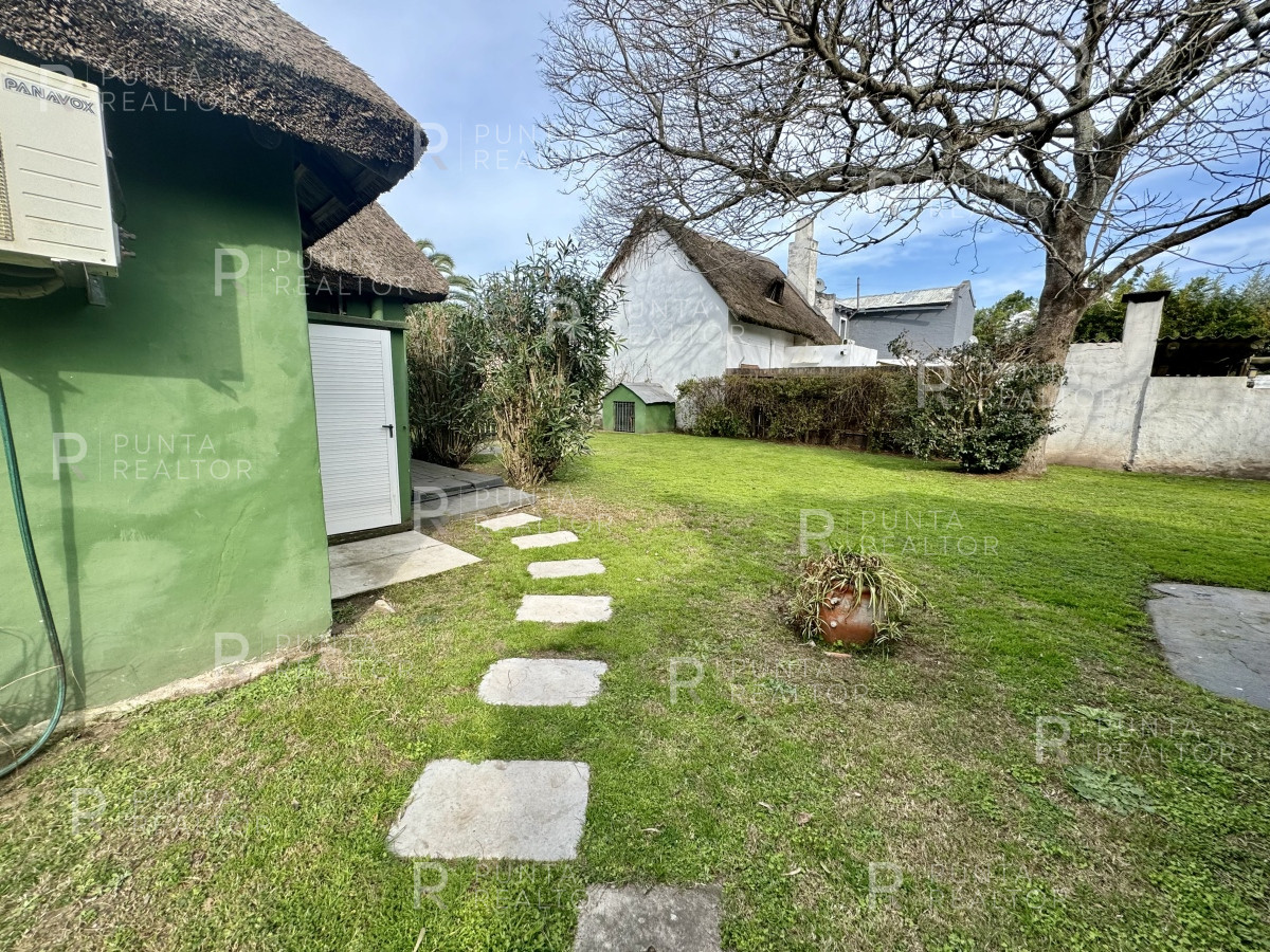 Casa ID.1935 - Casa en venta de 3 dormitorios en El Tesoro, La Barra, Uruguay