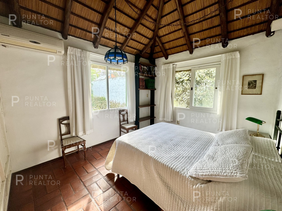 Casa ID.1935 - Casa en venta de 3 dormitorios en El Tesoro, La Barra, Uruguay