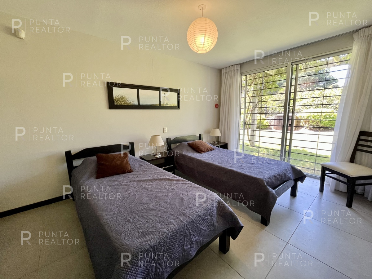 Casa ID.746 - Casa en alquiler 4 dormitorios, Pileta, La Barra, Uruguay 