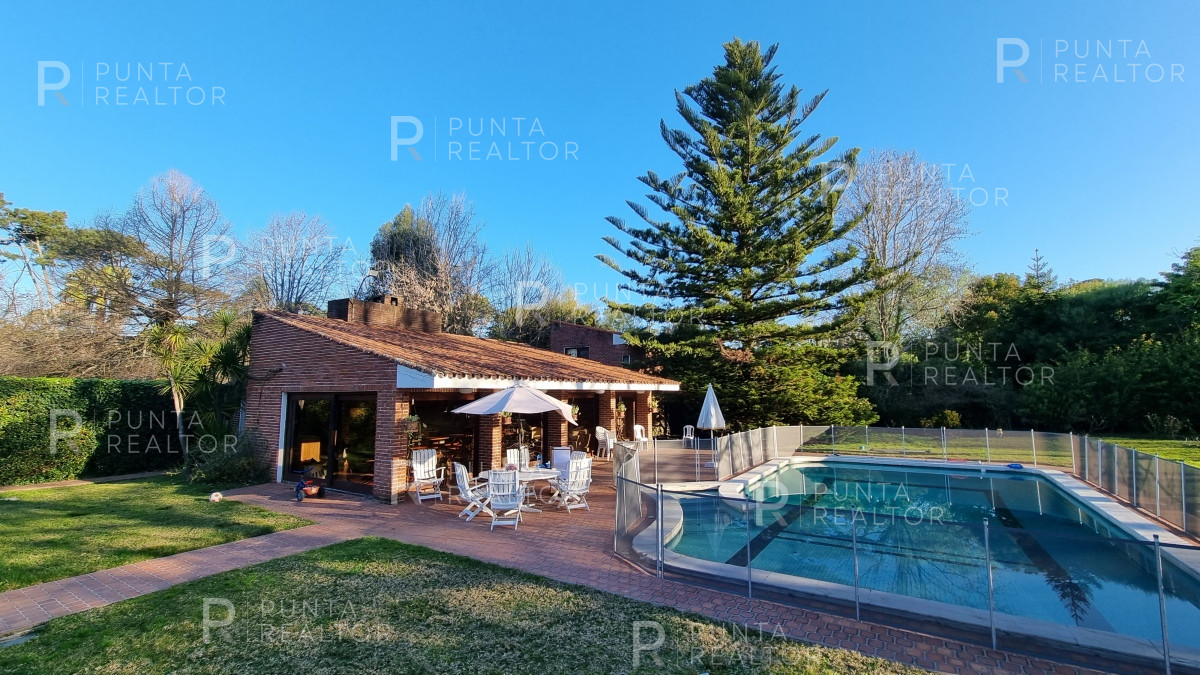 Casa ID.2093 - Casa Alquiler, Pileta,  San Rafael, Punta del Este, Uruguay