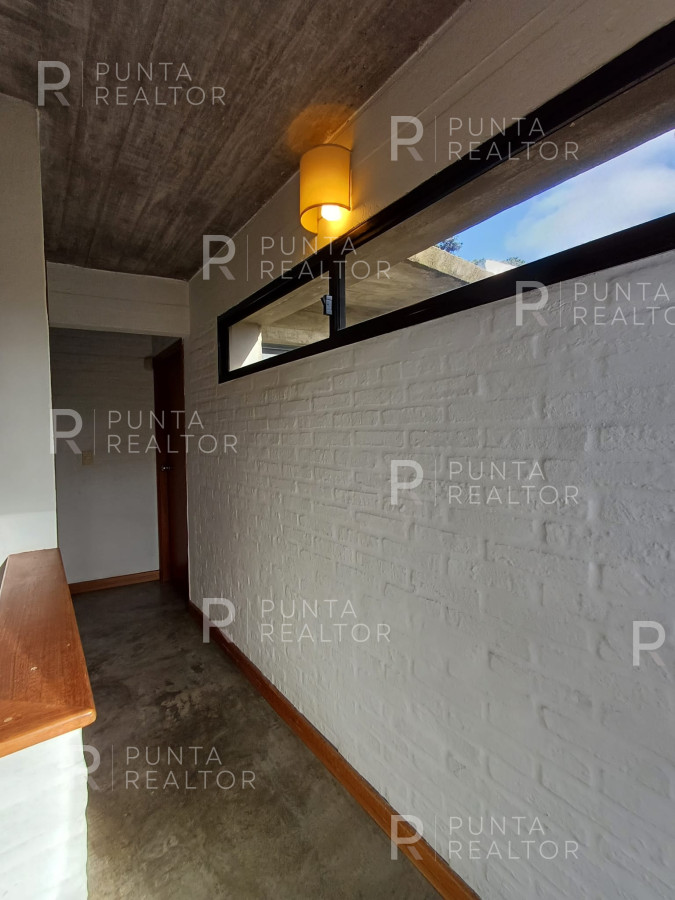 Casa ID.502 - casa Alquiler 4 dormitorios, Pileta, Montoya, La Barra, Uruguay