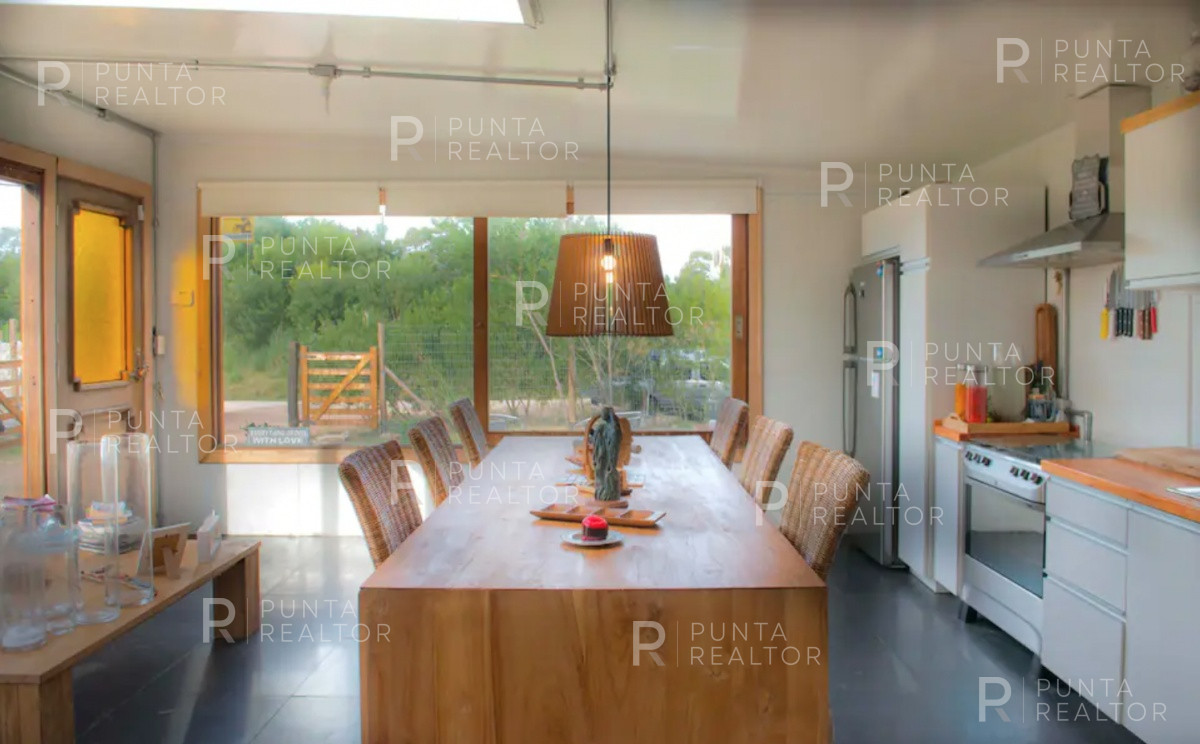 Casa ID.399 - Casa Alquiler, 2 dormitorios, El Tesoro, La Barra, Uruguay