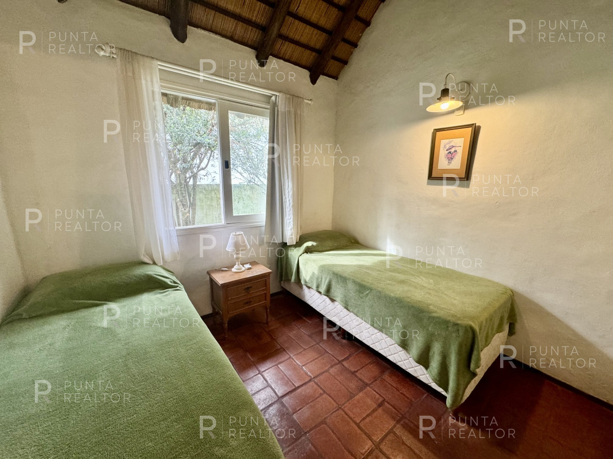 Casa ID.1935 - Casa en venta de 3 dormitorios en El Tesoro, La Barra, Uruguay