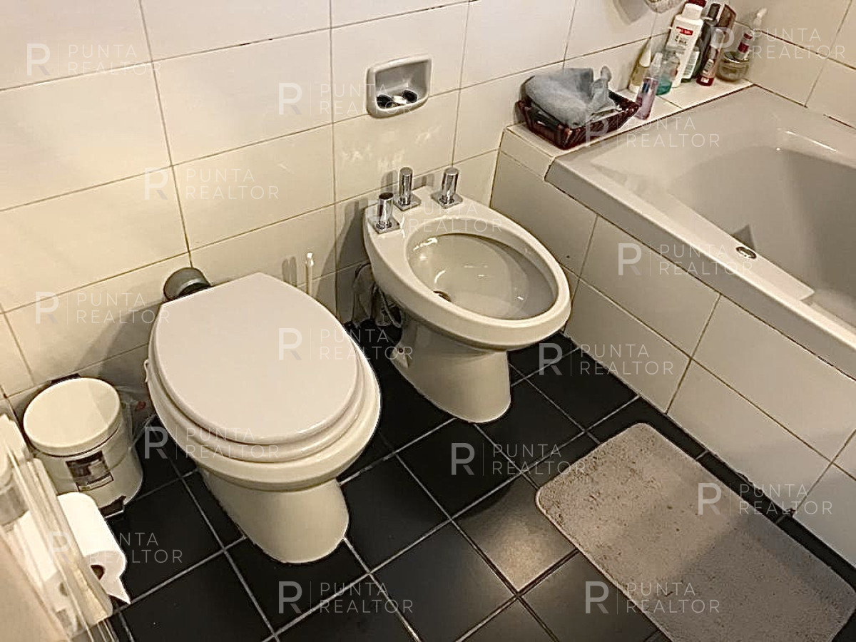 Casa ID.1295 - Casa de 4 dormitorios con jardín y parrillero