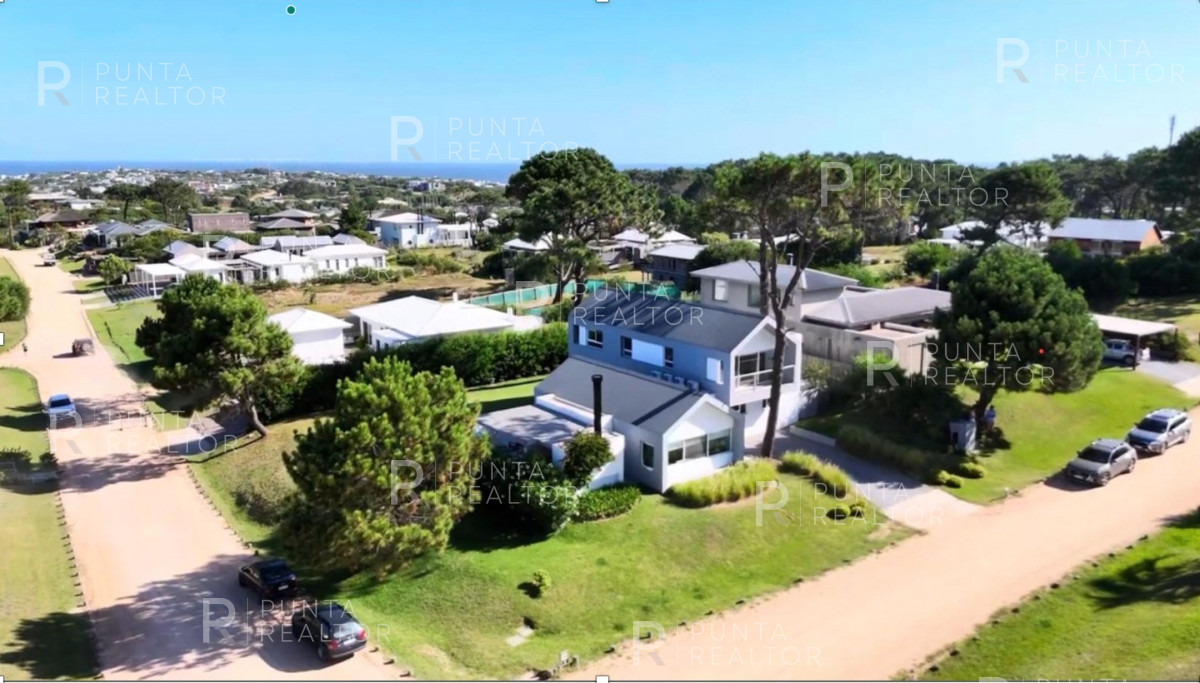 Casa ID.2154 - Casa alquiler Pinar del Faro 6 dormitorios, Pileta, José Ignacio, Uruguay