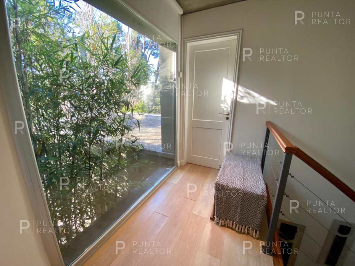 Casa ID.146 - Casa en Venta  en Barrio Privado, Rincón del Indio,  Punta del Este, Uruguay