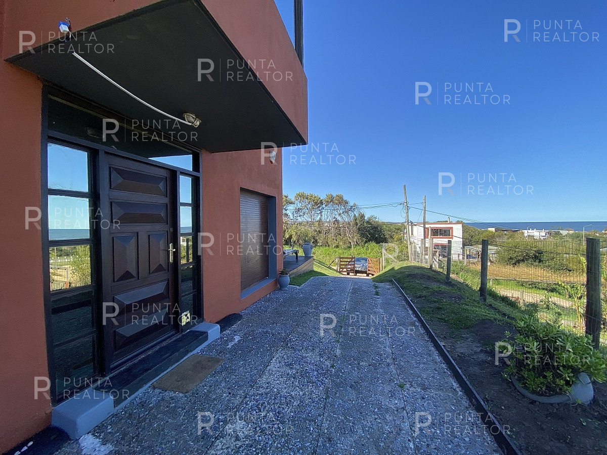 Casa ID.807 - Casa Venta 5 dormitorios, Altos de Punta Piedras, Manantiales, Uruguay