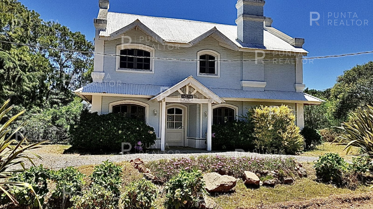 Casa ID.467 - Casa alquiler 5 dormitorios, La Barra, Uruguay