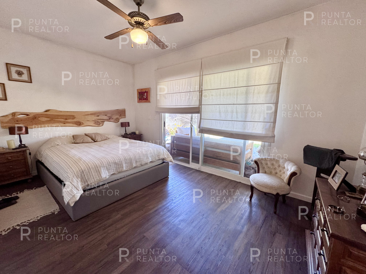 Casa ID.2518 - Alquiler Casa, 2 Dormitorios, La Barra, Punta Del Este, Uruguay  