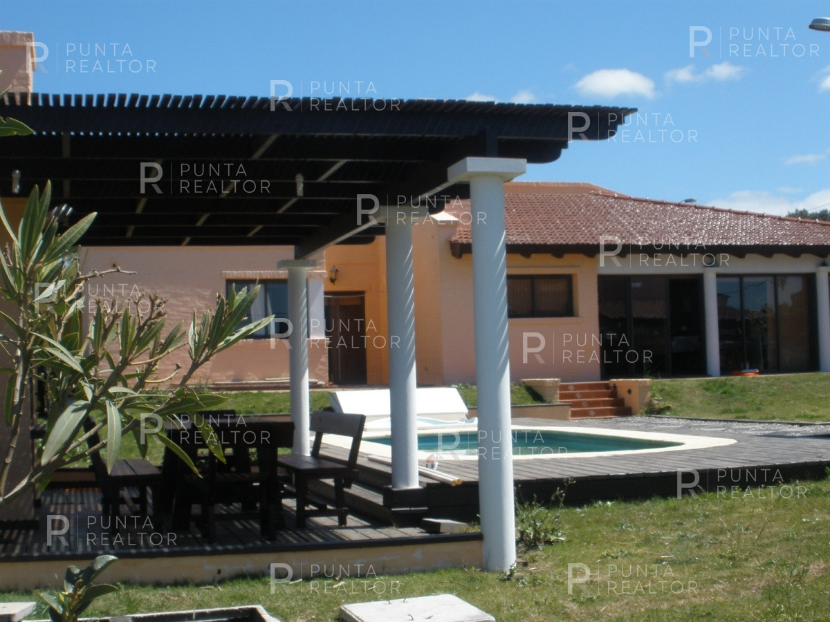 Casa ID.163 - Casa alquiler 4 dormitorios, pileta, Manantiales, Uruguay