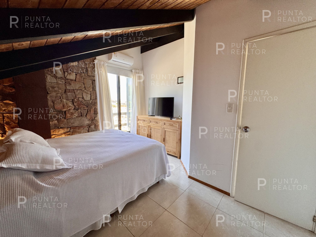 Casa ID.152 - Casa Alquiler 5 dormitorios, La Posta del Cangrejo, La Barra, Uruguay