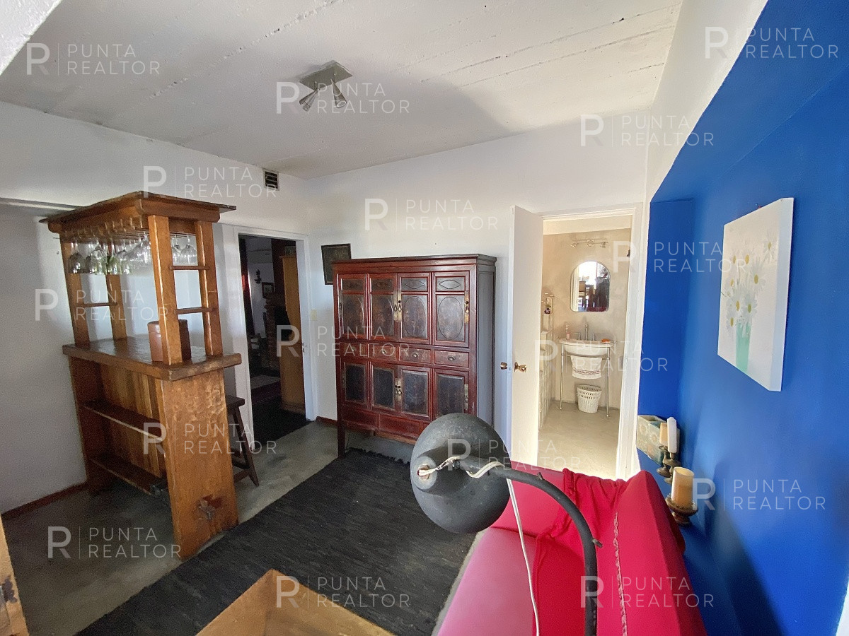 Casa ID.807 - Casa Venta 5 dormitorios, Altos de Punta Piedras, Manantiales, Uruguay