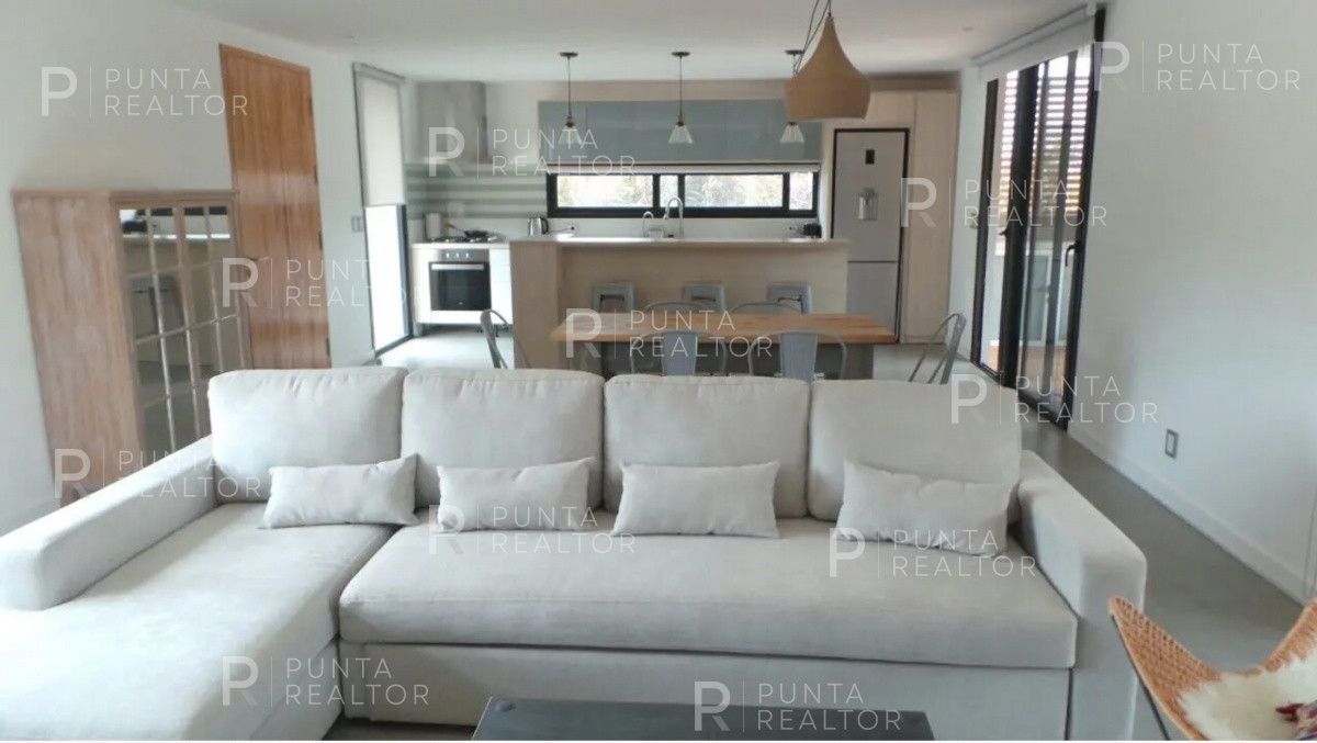 Casa ID.901 - Casa con pileta en alquiler invernal en Arenas de José Ignacio, Uruguay