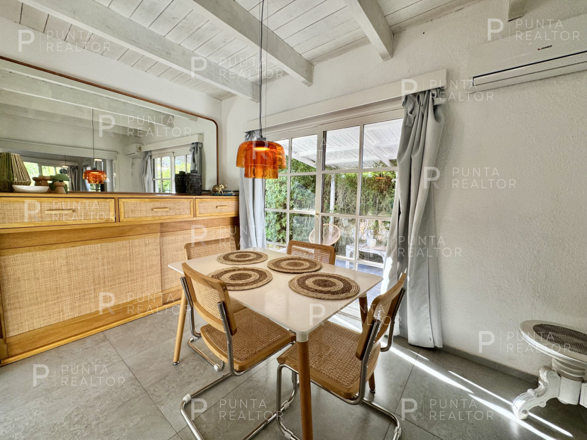 Casa ID.138 - Casa Venta 4 dormitorios, El Tesoro, La Barra, Uruguay