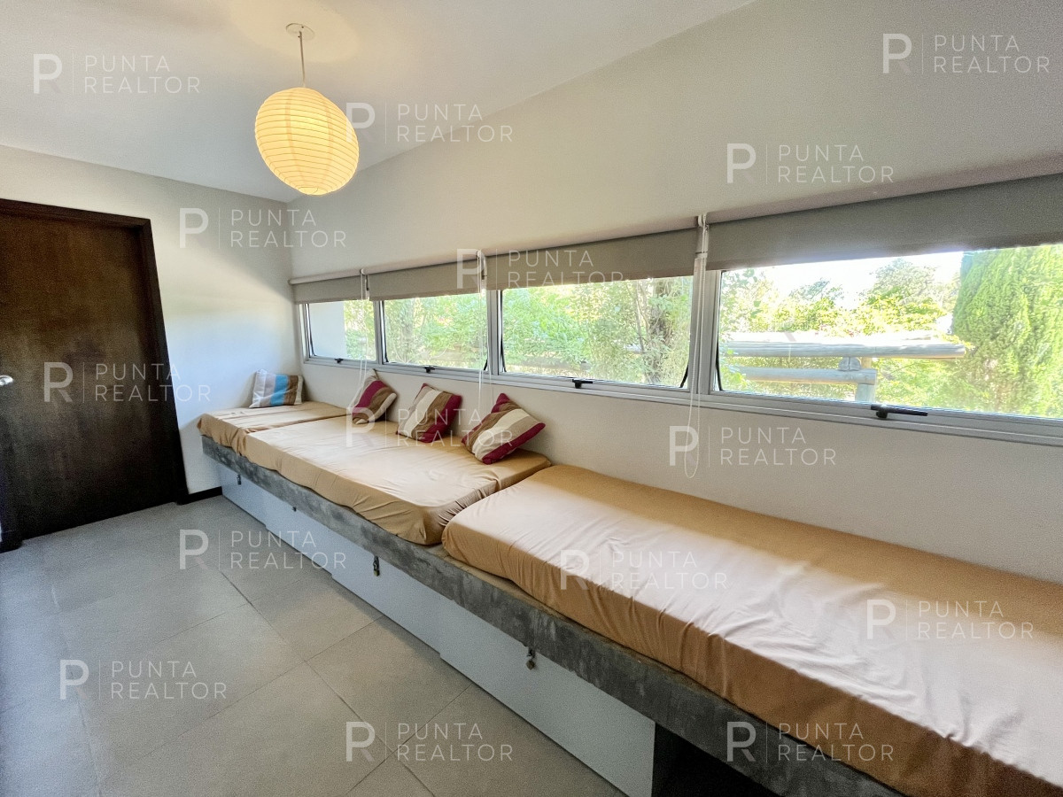 Casa ID.746 - Casa en alquiler 4 dormitorios, Pileta, La Barra, Uruguay 