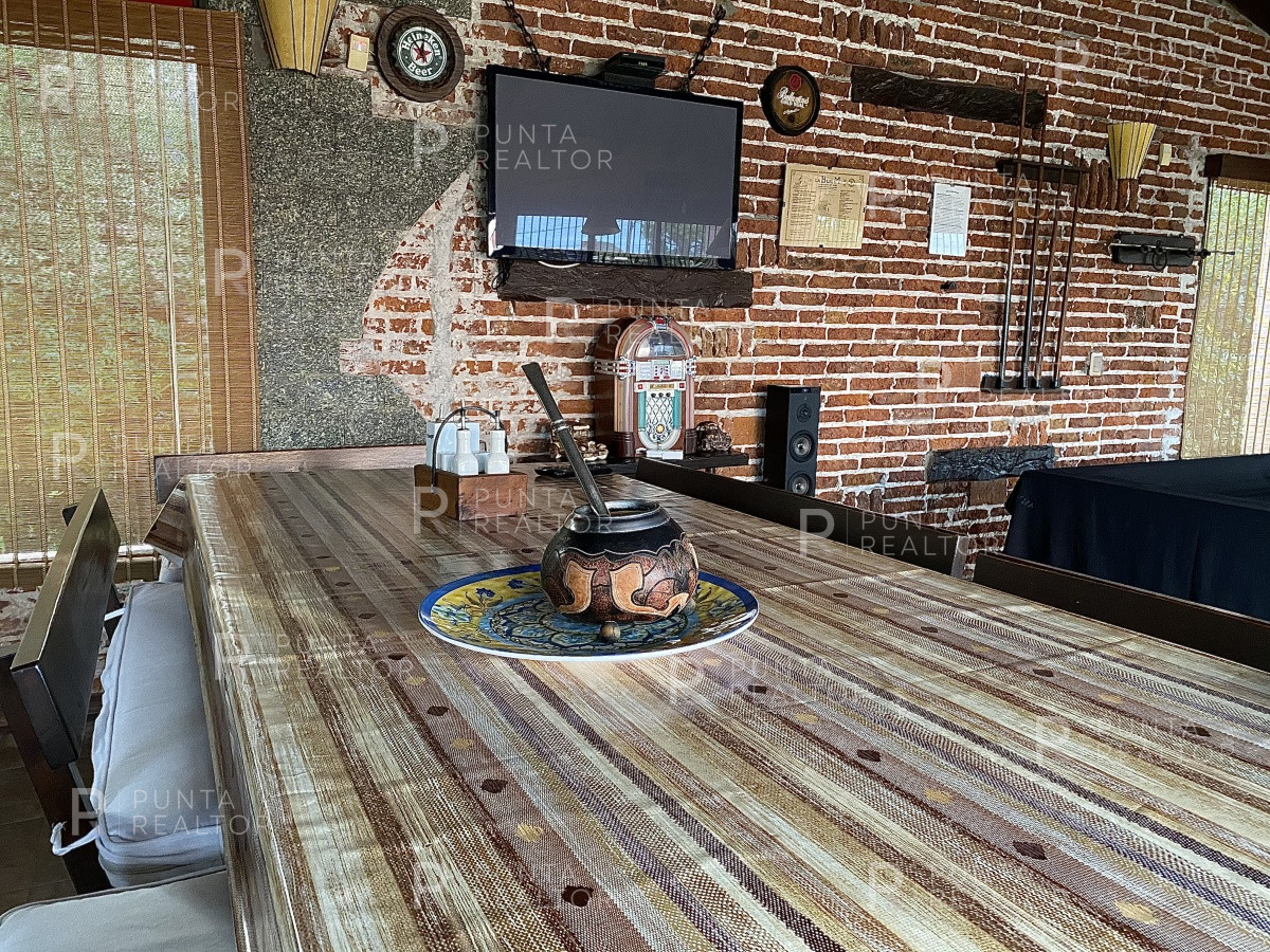 Casa ID.163 - Casa alquiler 4 dormitorios, pileta, Manantiales, Uruguay