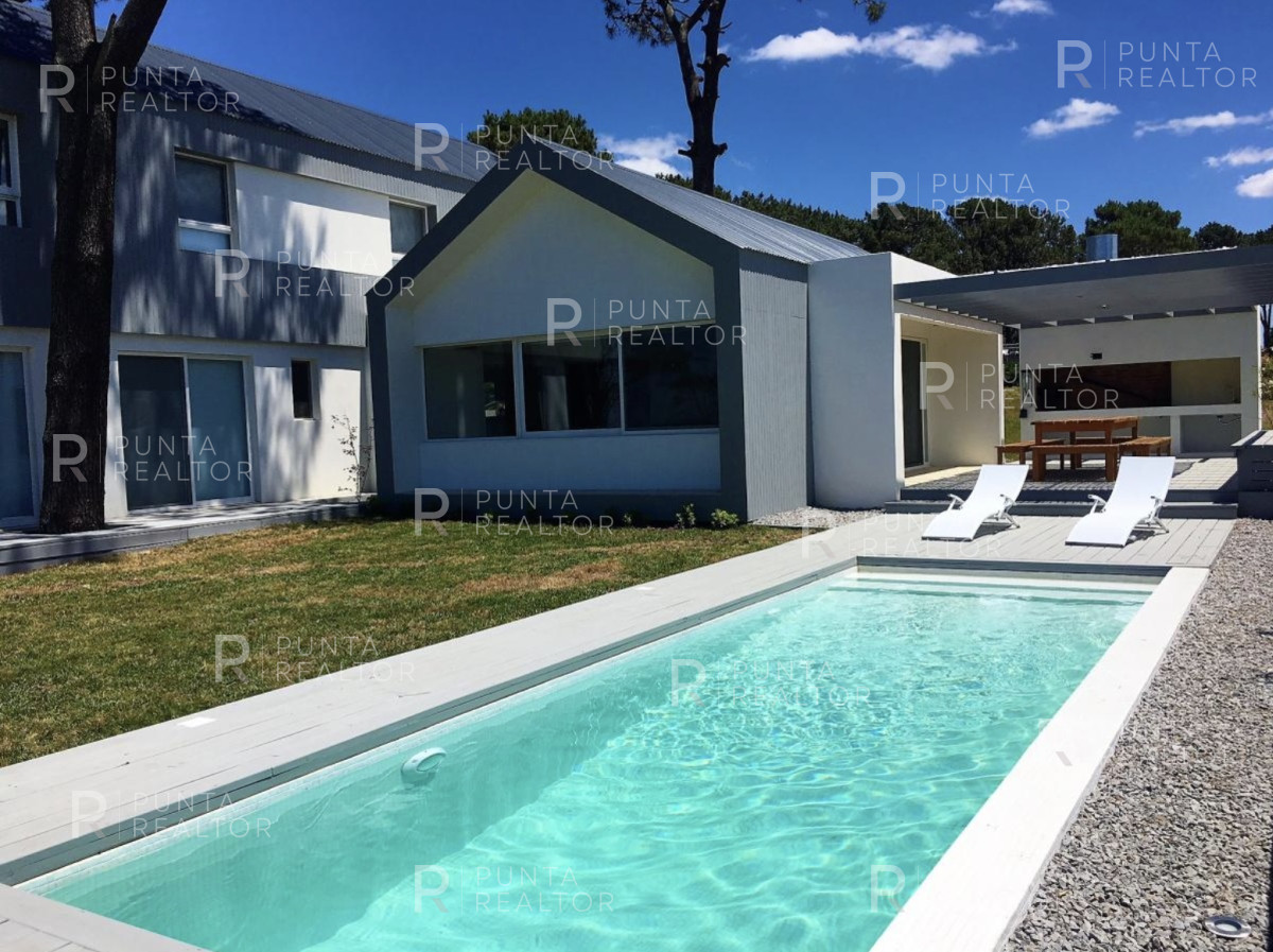 Casa ID.2154 - Casa alquiler Pinar del Faro 6 dormitorios, José Ignacio, Uruguay