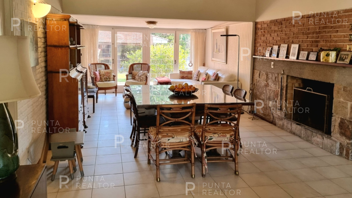 Casa ID.2093 - Casa Alquiler, Pileta,  San Rafael, Punta del Este, Uruguay