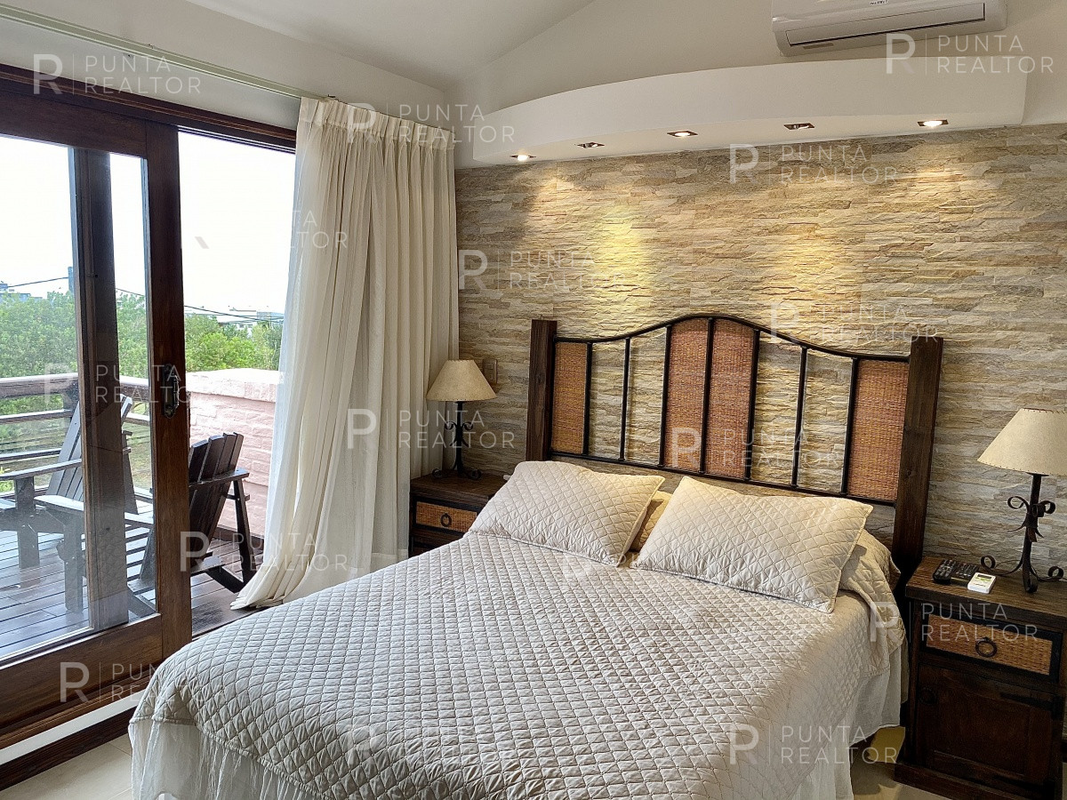 Casa ID.163 - Casa alquiler 4 dormitorios, pileta, Manantiales, Uruguay