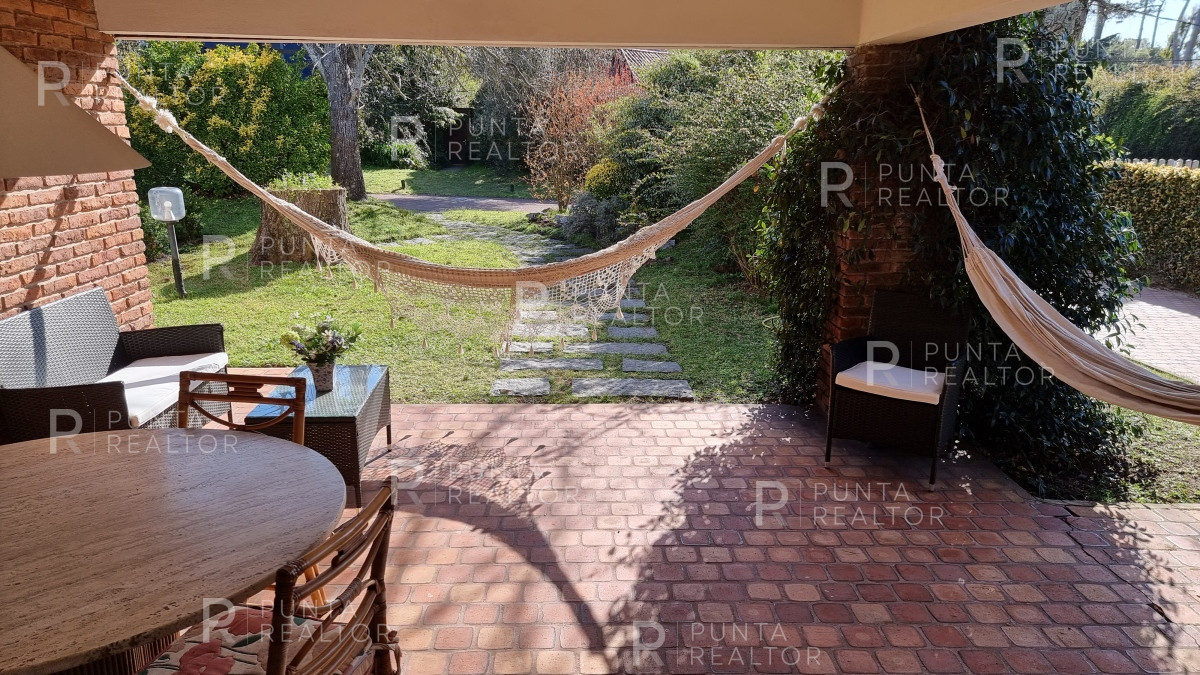 Casa ID.2093 - Casa Alquiler, Pileta,  San Rafael, Punta del Este, Uruguay