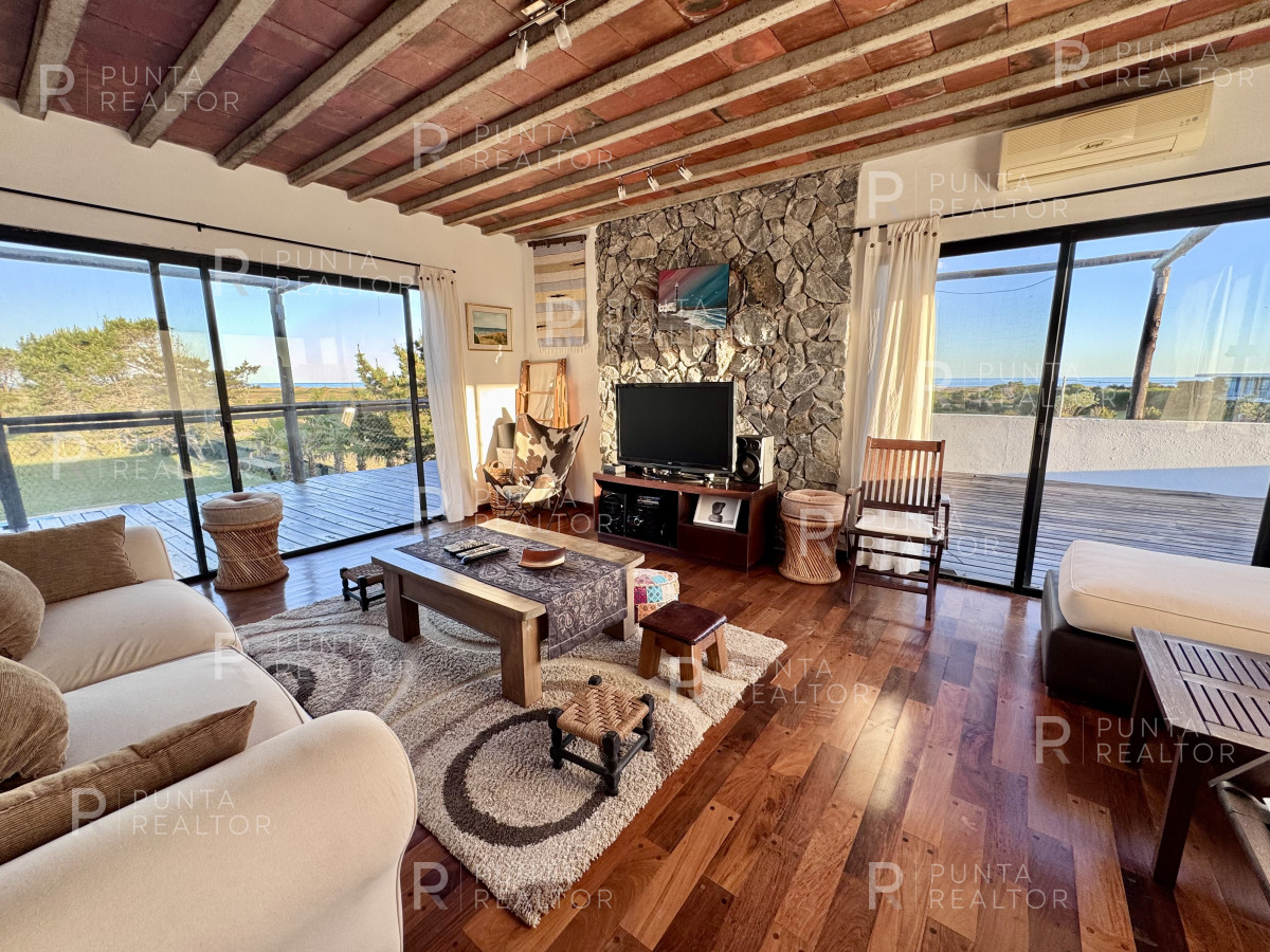 Casa ID.1318 - Casa Venta 4 dormitorios, Pileta, Arenas de José Ignacio, José Ignacio, Uruguay
