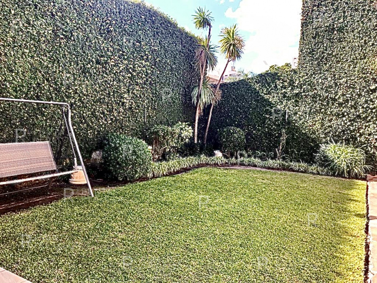 Casa ID.1295 - Casa de 4 dormitorios con jardín y parrillero